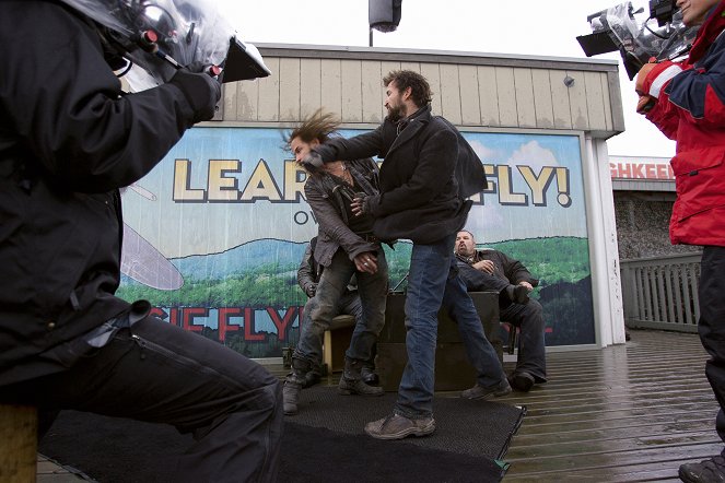 Falling Skies - Compass - Making of - Colin Cunningham, Noah Wyle