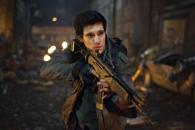 Falling Skies - Shall We Gather at the River - Do filme - Drew Roy