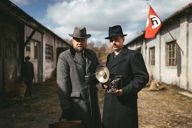 A nácik felemelkedése - The First Six Months in Power - Filmfotók