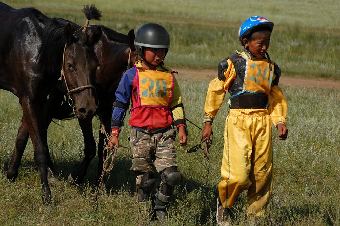 Mongolsko - země modrého nebe - V údolí Sharyn – Gol - Z filmu