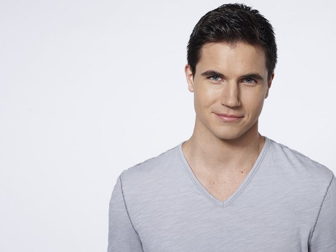 Město podnikatelů - Promo - Robbie Amell