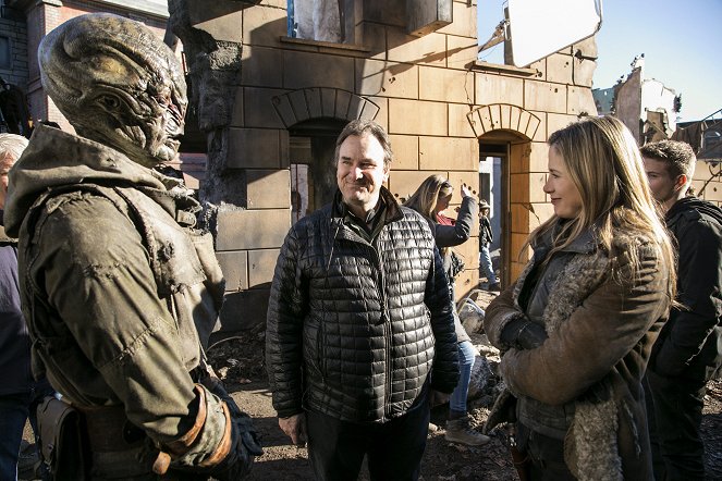 Falling Skies - Le Sacrifice - Tournage - Mira Sorvino