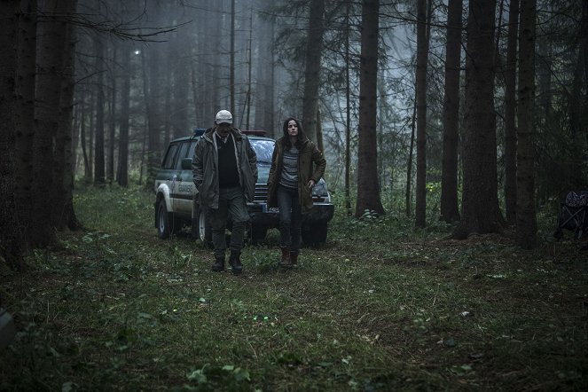 Black Spot – Szólít az erdő - Season 2 - Mint egy kutya - Filmfotók - Renaud Rutten, Suliane Brahim