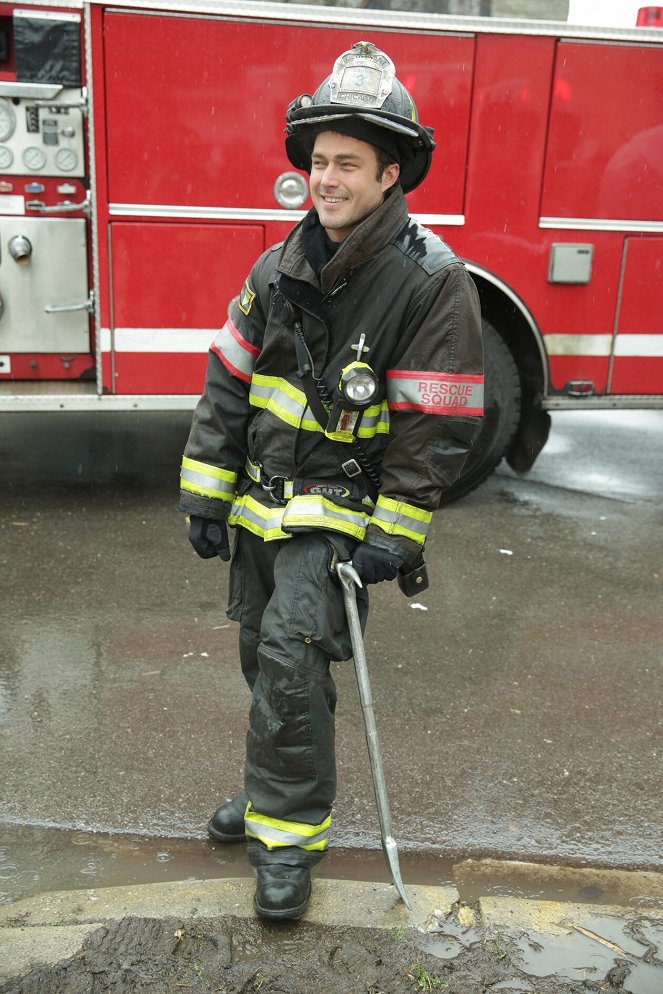 Chicago Fire - Season 1 - Leaders Lead - De filmagens - Taylor Kinney