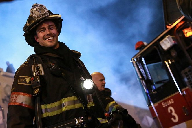 Chicago Fire - Season 1 - Leaders Lead - Making of - Taylor Kinney