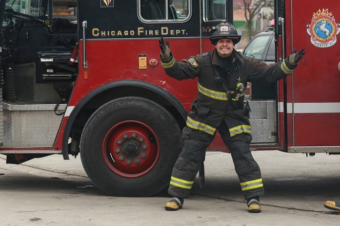 Chicago Fire - Retaliation Hit - Making of - Joe Minoso