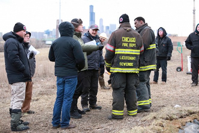Chicago Fire - Retaliation Hit - De filmagens - Eamonn Walker