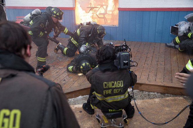 Chicago Fire - Season 1 - Hrdina - Z nakrúcania