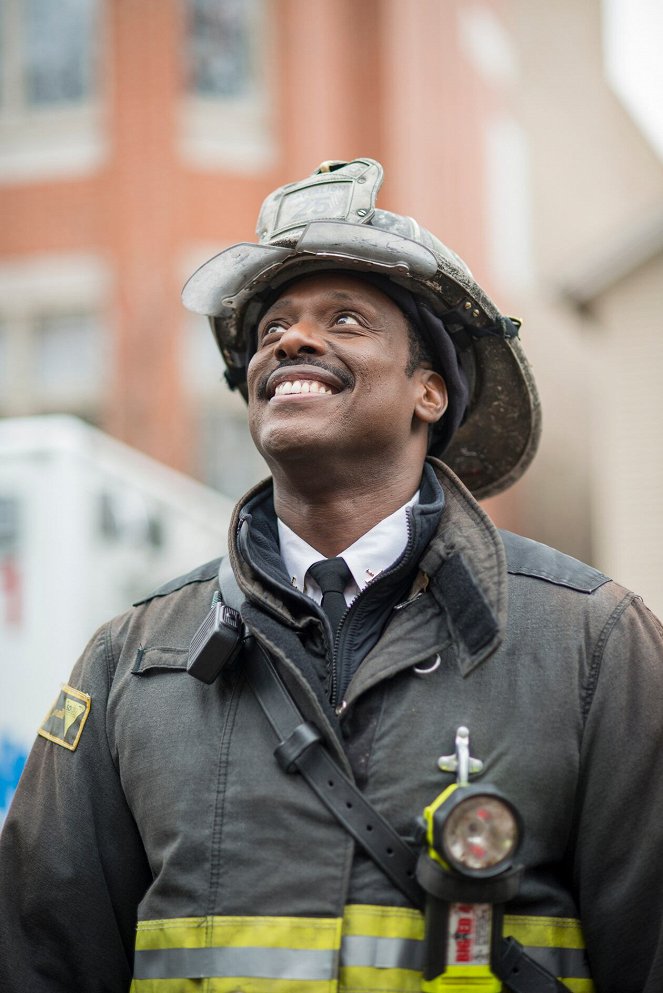 Chicago Fire - Wirus - Z realizacji - Eamonn Walker