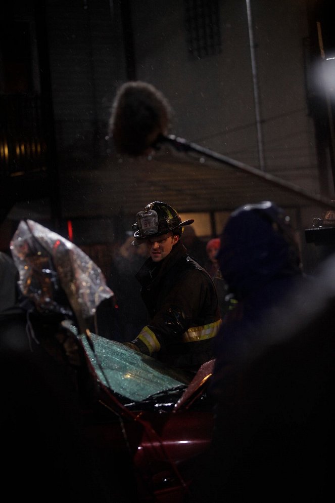 Chicago Fire - A Little Taste - Making of