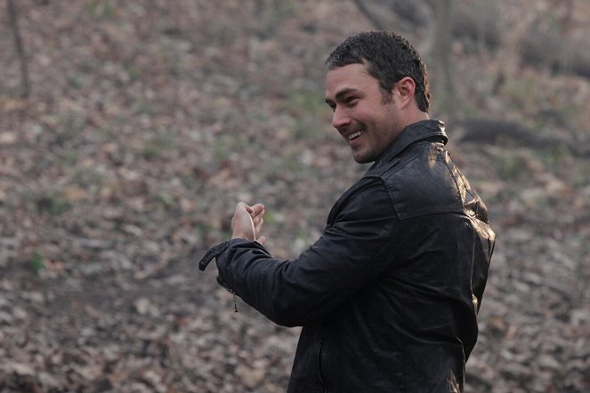 Chicago Fire - Warm and Dead - Making of - Taylor Kinney