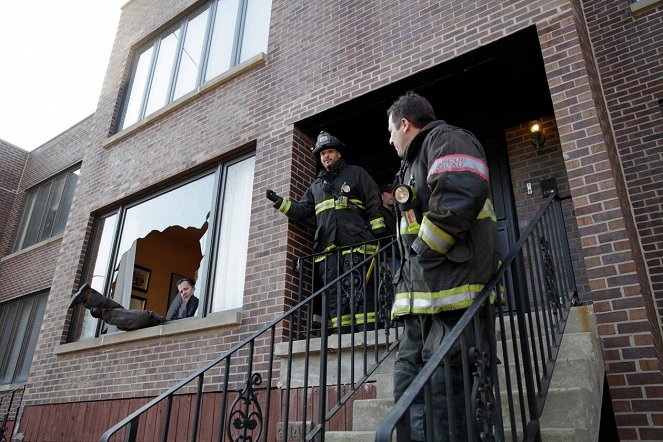 Chicago Fire - Les Bons et les mauvais choix - Tournage - Joe Minoso