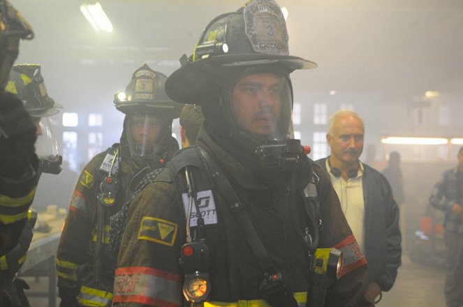 Chicago Fire - It Ain't Easy - Making of - Taylor Kinney
