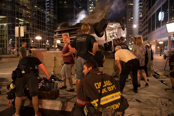 Chicago Fire - Professional Courtesy - Kuvat kuvauksista - Taylor Kinney