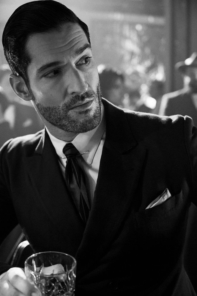 Lucifer - Season 5 - It Never Ends Well for the Chicken - Photos - Tom Ellis