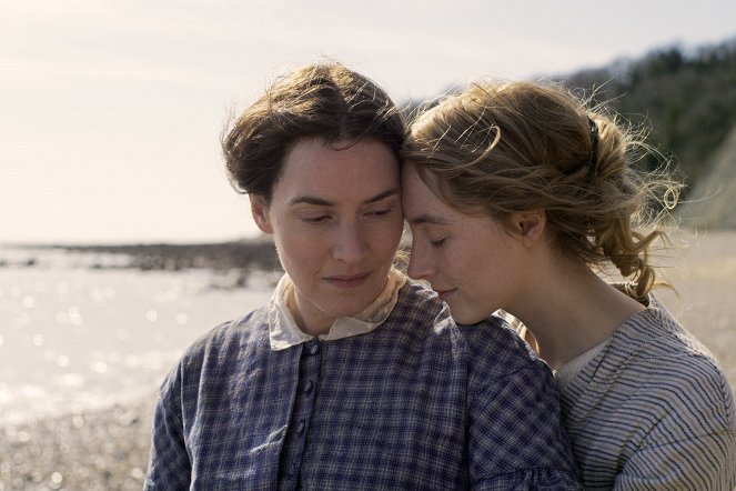Ammonite - Filmfotos - Kate Winslet, Saoirse Ronan