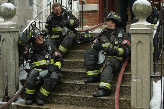 Chicago Fire - When Things Got Rough - Making of - Randy Flagler, Christian Stolte