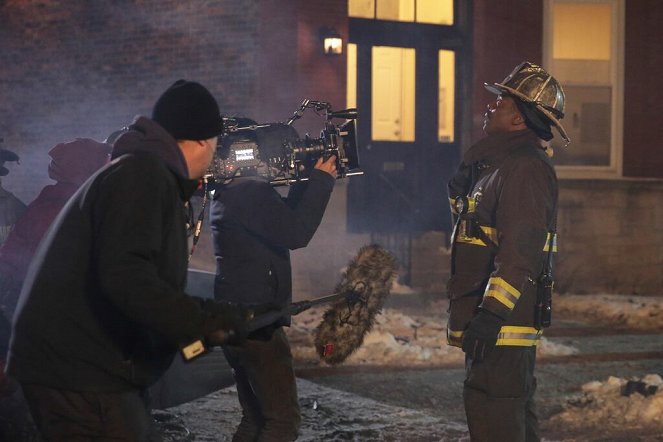 Chicago Fire - Heute Nacht ist die Nacht - Dreharbeiten - Eamonn Walker