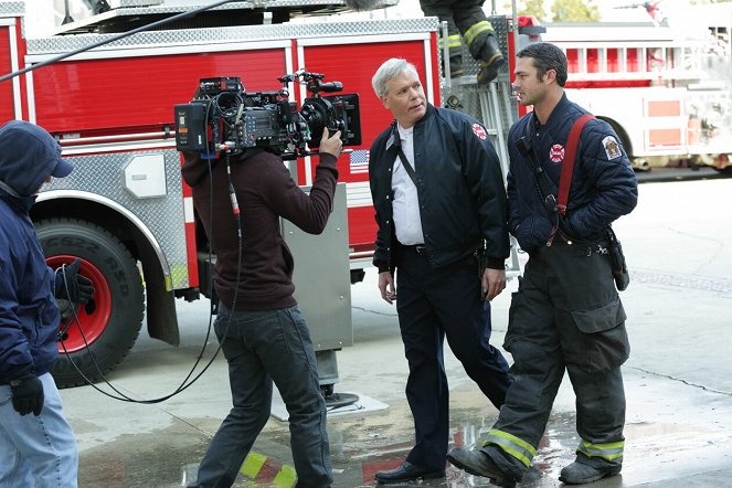 Chicago Fire - Not Like This - Making of - Taylor Kinney