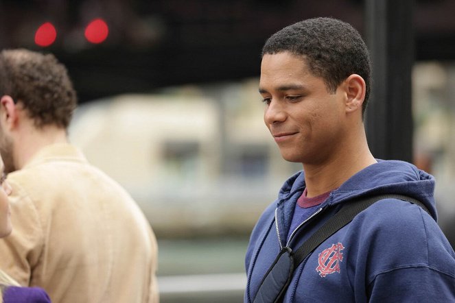 Chicago Fire - Rhymes with Shout - Photos - Charlie Barnett
