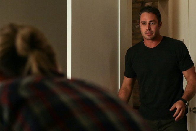 Chicago Fire - Rhymes with Shout - Photos - Taylor Kinney