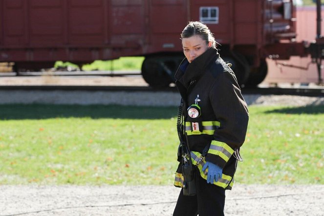 Chicago Fire - Season 2 - No Regrets - Photos - Lauren German