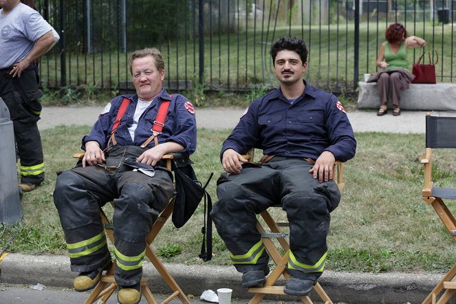 Chicago Fire - Incendies volontaires - Tournage - Christian Stolte, Yuriy Sardarov