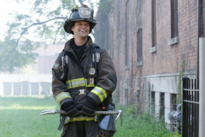 Chicago Fire - Season 2 - Defcon 1 - Del rodaje - Jesse Spencer