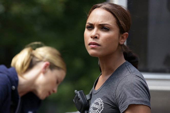 Chicago Fire - Defcon 1 - De la película - Monica Raymund