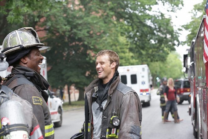 Chicago Fire - Season 2 - Die Problemwache - Dreharbeiten - Eamonn Walker, Jesse Spencer