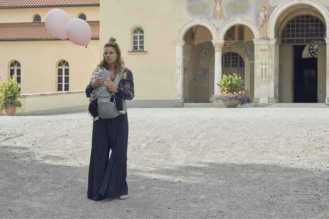 Servus Baby - Season 2 - Sombrero - Filmfotos - Xenia Tiling
