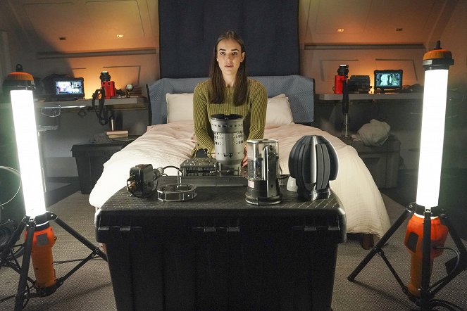 Agents of S.H.I.E.L.D. - Season 7 - What We're Fighting For - Photos - Elizabeth Henstridge