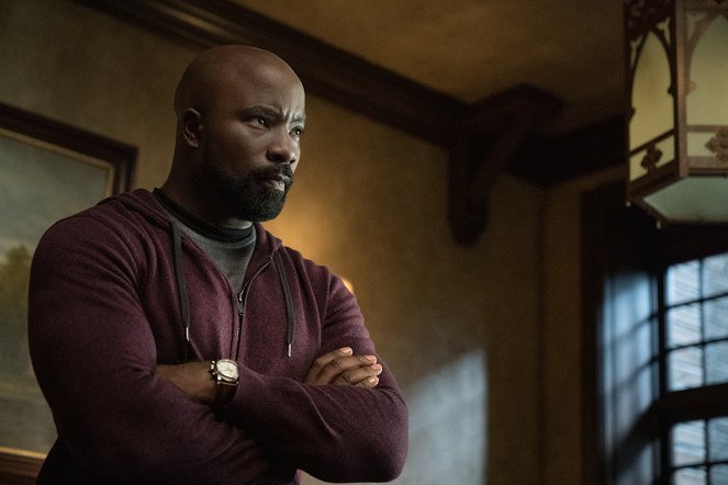 Evil - Season 1 - 2 Fathers - Photos - Mike Colter