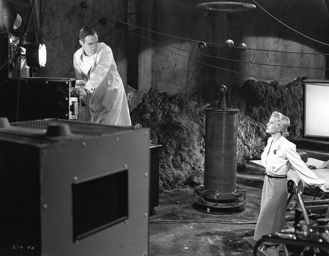 Frankenstein Contra o Homem Lobo - Do filme - Patric Knowles, Ilona Massey
