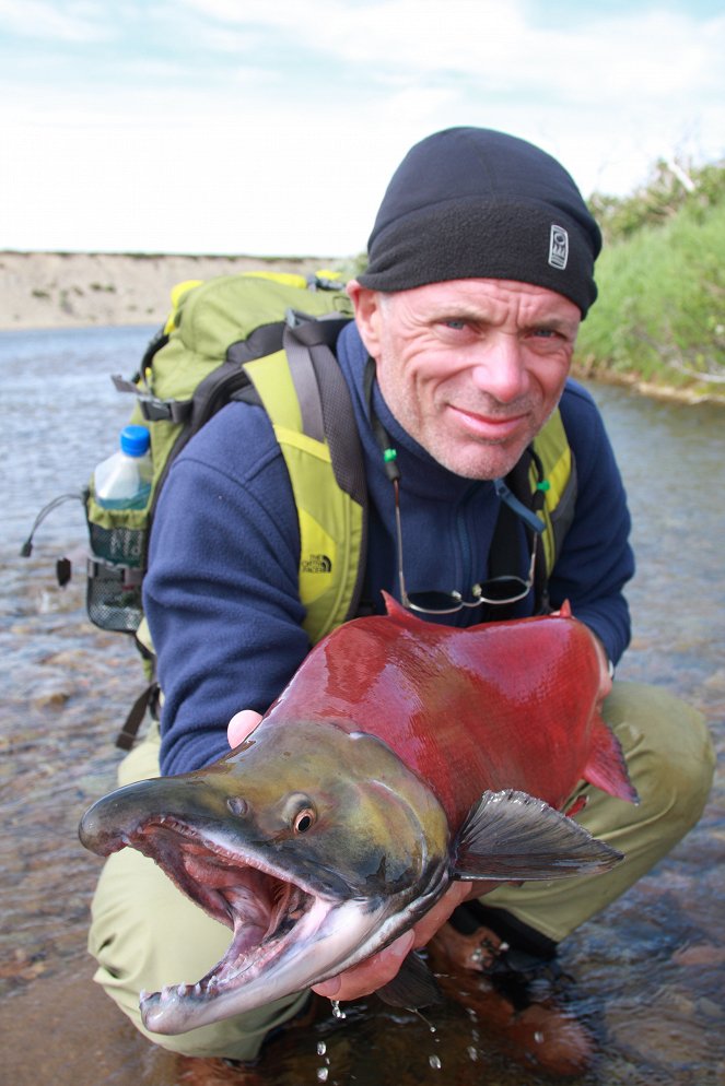 River Monsters - Alaskan Horror - Photos - Jeremy Wade