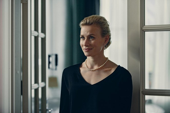 Hotel Swan Helsinki - Uusi johtaja - Kuvat elokuvasta - Minka Kuustonen