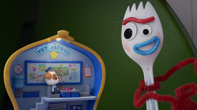Forky Asks a Question - What Is a Pet? - Film