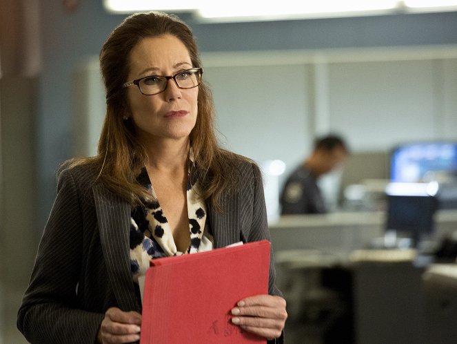 Major Crimes - Citizen's Arrest - Van film - Mary McDonnell