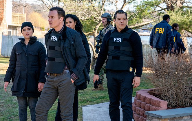FBI: Most Wanted - Grudge - Film - Keisha Castle-Hughes, Julian McMahon, Roxy Sternberg, Nathaniel Arcand