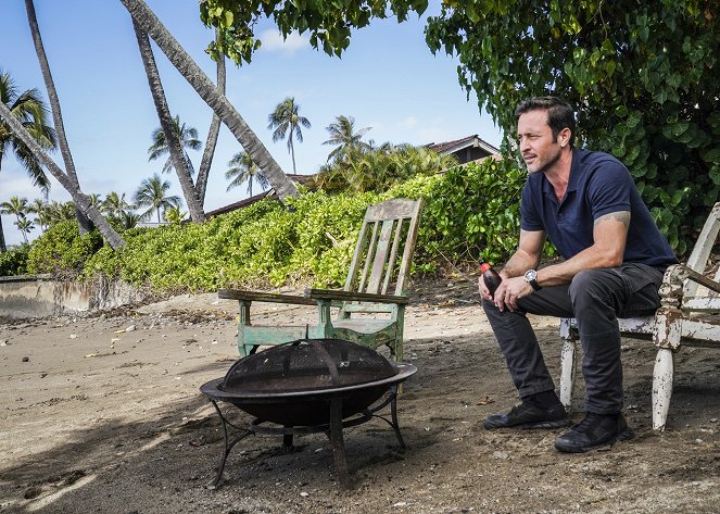 Hawaii Five-0 - A 'ohe ia e loa'a aku, he ulua kapapa no ka moana - Filmfotók - Alex O'Loughlin