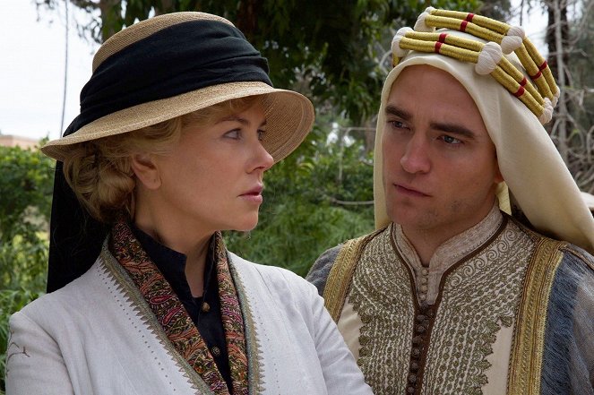 La reina del desierto - De la película - Nicole Kidman, Robert Pattinson