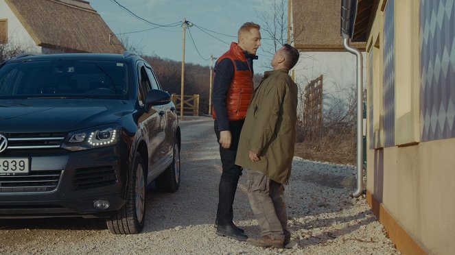 Drága örökösök - Season 1 - Bújócska - Z filmu - Zoltán Bereczki, Szabolcs Bede Fazekas