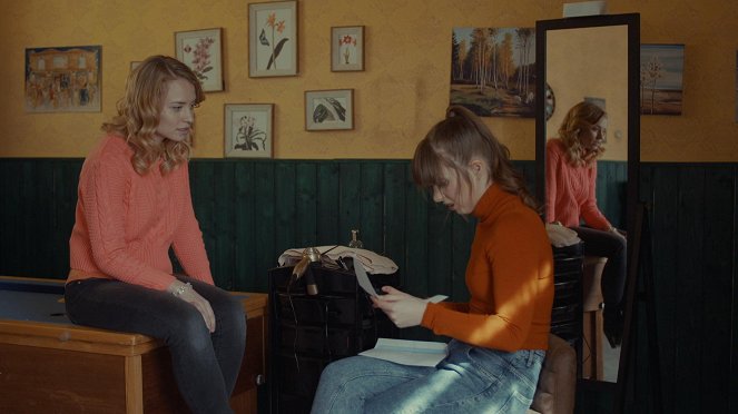 Drága örökösök - Születésnap - Kuvat elokuvasta - Anna Laura Kiss, Melitta Pallagi