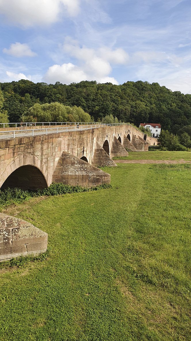 Die Brücke der Einheit in Vacha - Photos