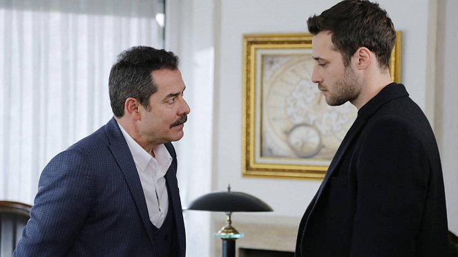 Zalim Istanbul - Episode 22 - Photos - Fikret Kuşkan, Mehmet Ozan Dolunay