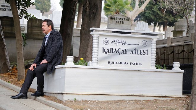 Láska a nenávist Istanbulu - Epizoda 24 - Z filmu - Fikret Kuşkan