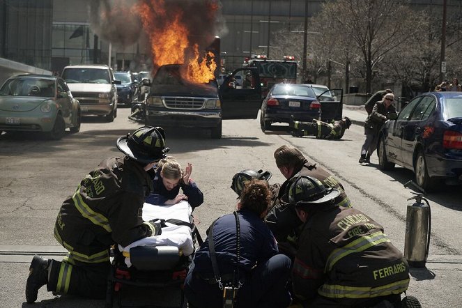 Chicago Fire - Category 5 - Kuvat elokuvasta