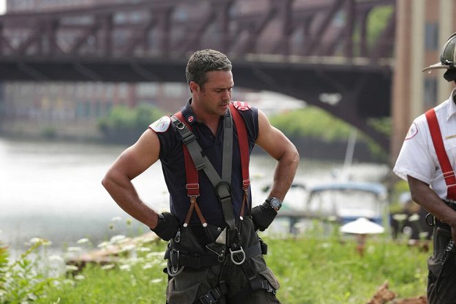 Chicago Fire - Blick nach vorn - Dreharbeiten - Taylor Kinney