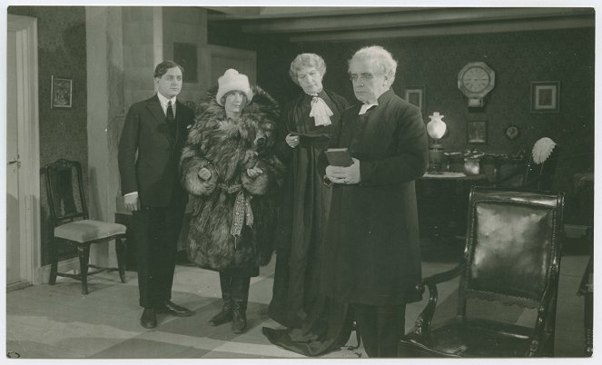 Mordbrännerskan - Filmfotos - John Westin, Vera Schmiterlöw, Märtha Lindlöf, Alfred Lundberg