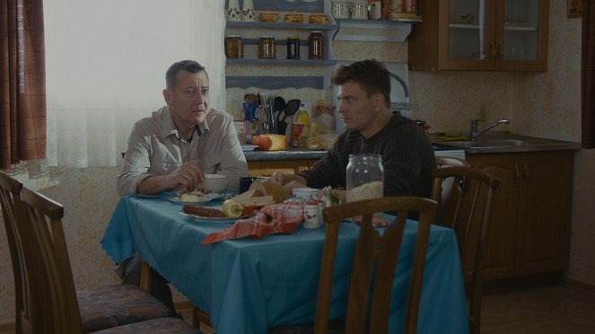 Drága örökösök - Season 1 - Köszönettel: Dia - Film - Szabolcs Bede Fazekas, Norbert Mohácsi